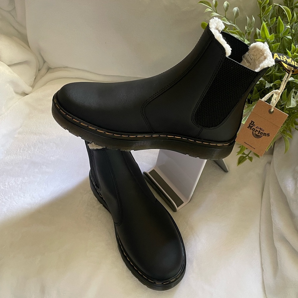 Dr. Martens Black women’s  ankle boots size (6)